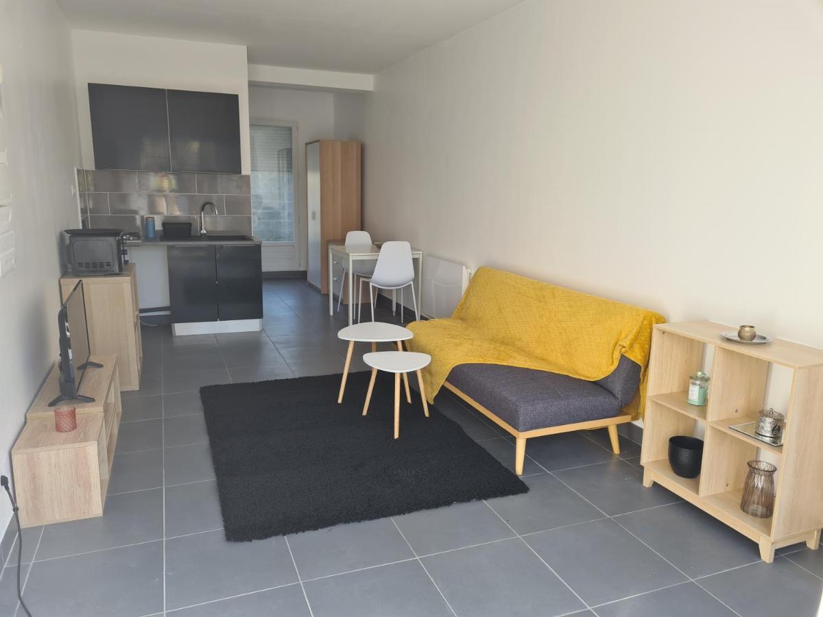 Apartmán Jolie Studio Au Calme Avec Jardin Privatif. Argenteuil Exteriér fotografie