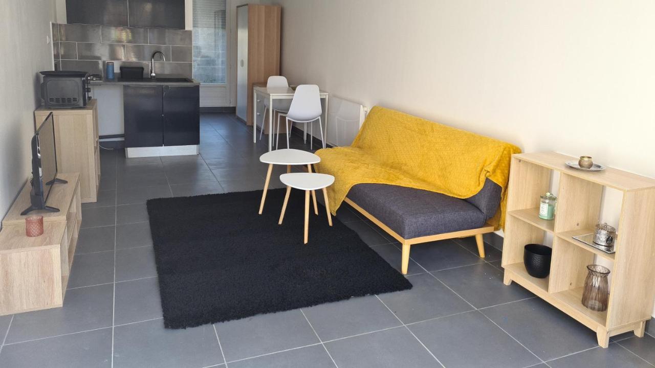 Apartmán Jolie Studio Au Calme Avec Jardin Privatif. Argenteuil Exteriér fotografie